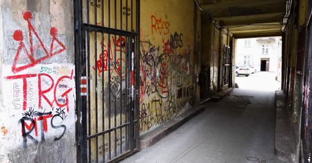 Łódź rewitalizuje centrum - tylko mieszkać nie ma komu. 900 rodzin wyprowadziło się na czas remontu, wrócić chce 200