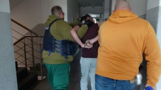 Policjanci udaremnili ustawkę pseudokibiców. Zatrzymano 23 osoby, część już usłyszała zarzuty