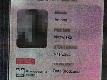 Zamość: 17-latek pokazał w sklepie przerobiony dowód elektroniczny