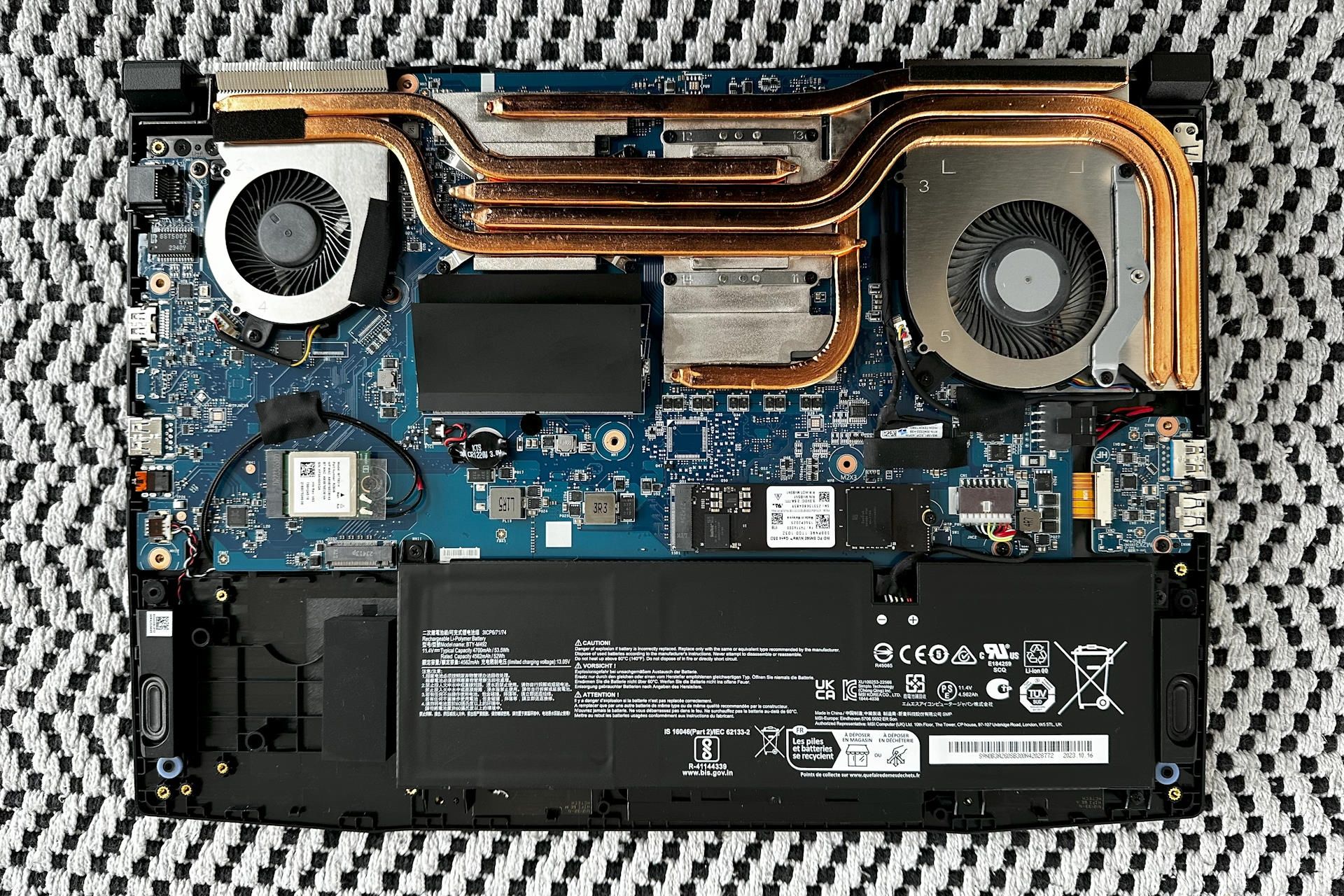 MSI Bravo 15 C7FV - chłodzenie