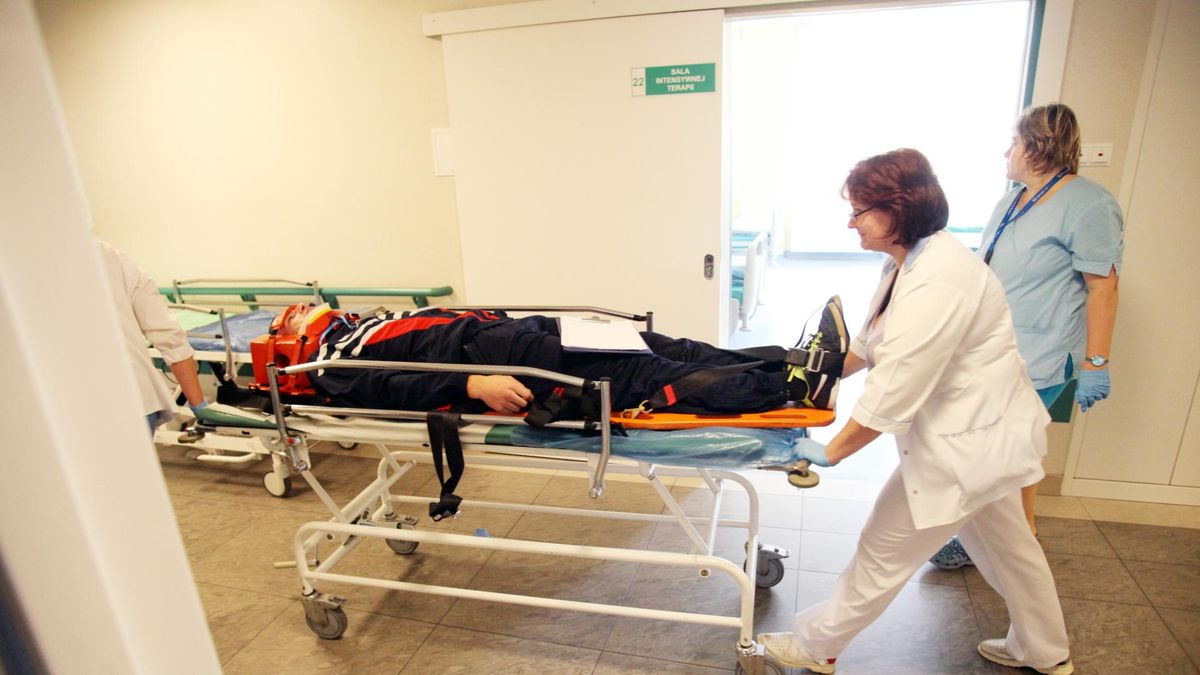 "Nie mam oporów przed żadną czynnością". Fragment książki Weroniki Nawary "W czepku urodzone"