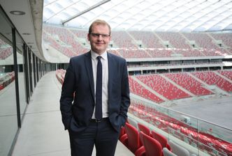 Stadion Narodowy odbija się od finansowego od dna