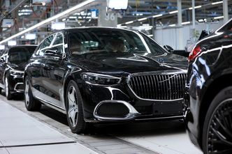 Luksusowe samochody trafiały do Moskwy. Pomagał ukraiński biznesmen