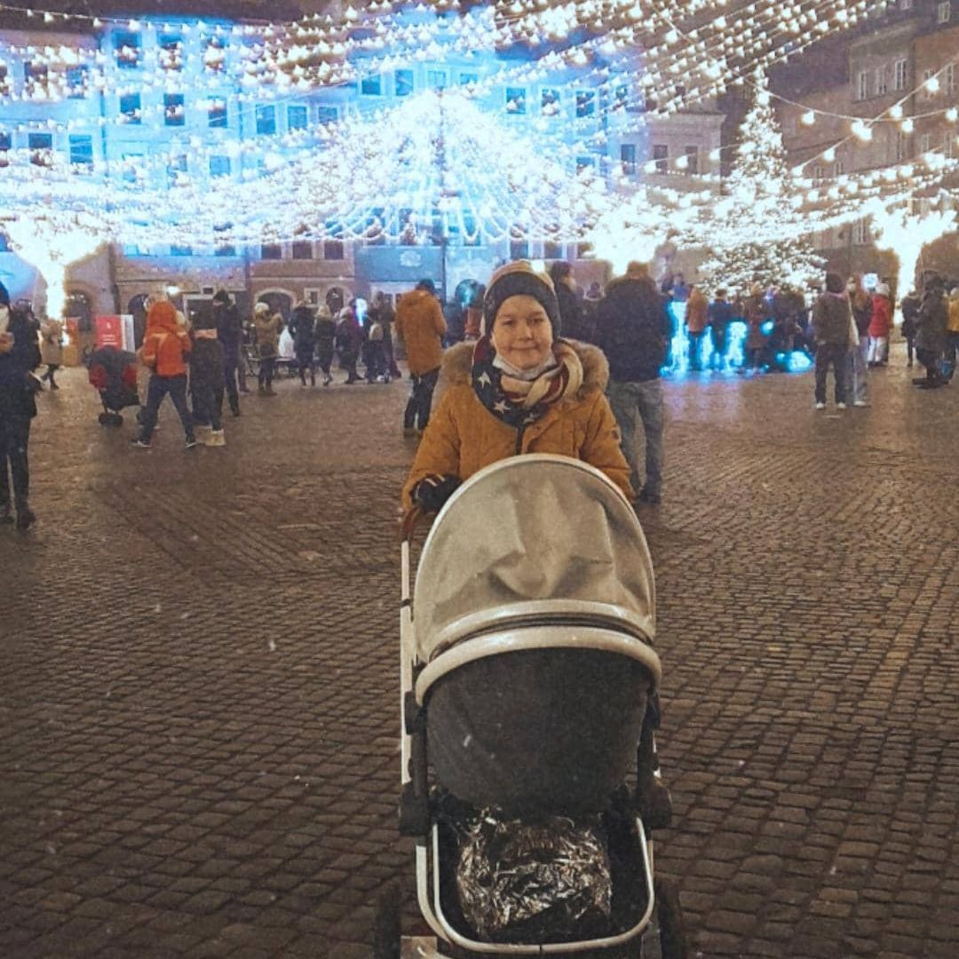 Małgorzata Rozenek z rodziną na świątecznym spacerze po Warszawie