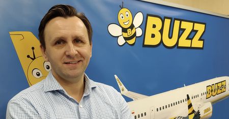 Ryanair oszczędzał i ciął wynagrodzenia. Teraz znów zapowiada tanie latanie