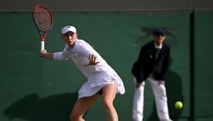 Wimbledon: Jelena Rybakina miała kłopoty