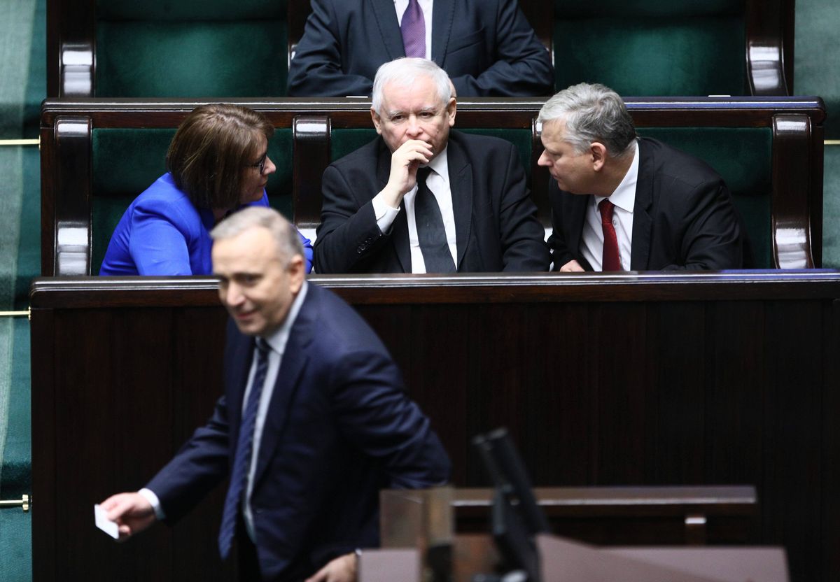 Kaczyński wybrał najlepszy dla PiS termin wyborów samorządowych. Słowo klucz: "mobilizacja"