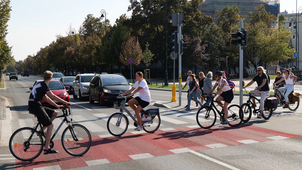 Pawe� Supernak
ekologia, Europejski Dzie� bez Samochodu, miasto, przejazd, rower, rowerzysta