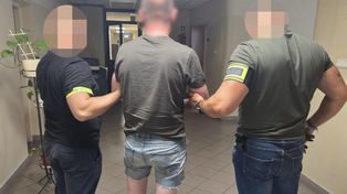 Warszawa: Ścigany za rozbój miał dwa lata więzienia do odsiadki. Policjantom w końcu udało się go namierzyć