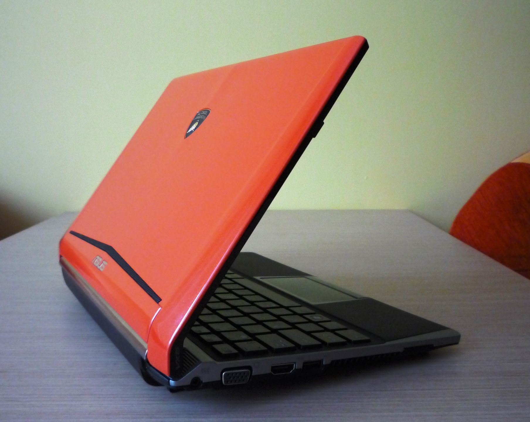 Asus Lamborghini VX6S – wściekła mandarynka [test] 3