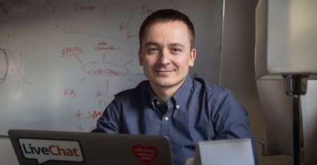 Facebook odbierze klientów polskiej firmie? Inwestorzy skazują ją na pożarcie