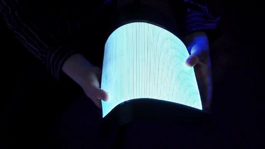 Kolejny giętki OLED na filmie 1