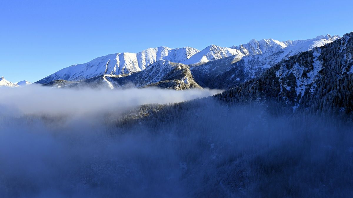 Polskie Tatry Albin Marciniak
Photo: Albin Marciniak / East News 25.12.2024 
Tatry, zima, snieg, warunki pogodowe,
Albin Marciniak