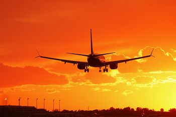 Rosyjski Boeing 737 wypadł z pasa po lądowaniu. Zakazy nie pomogły