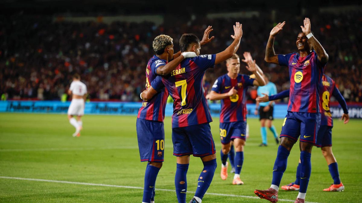 PAP/EPA / Alberto Estevez / Piłkarze FC Barcelony