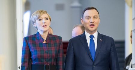 Zarobki pierwszej damy. Jest petycja o wynagrodzenie dla Agaty Dudy