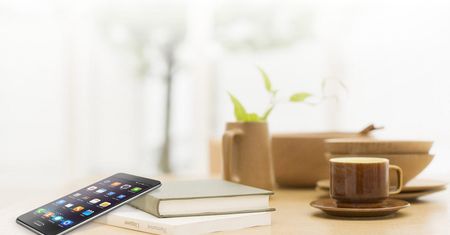5350 mAh. Padł kolejny rekord pojemności baterii w smartfonie
