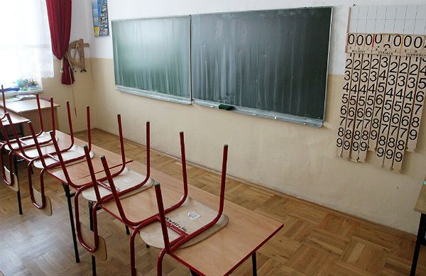 3 szkoły zamknięto w Warszawie. Winny mróz