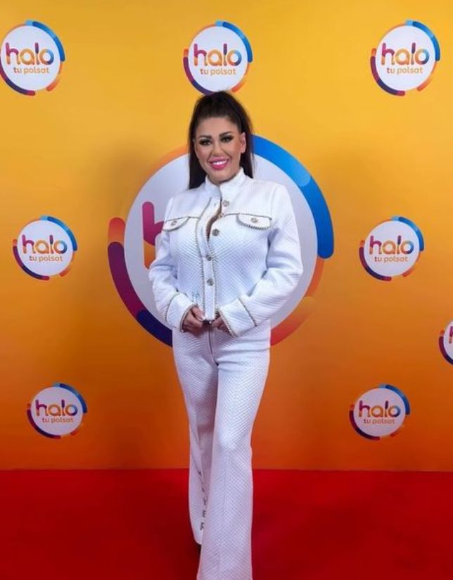 Iwona Węgrowska majstruje przy zdjęciach