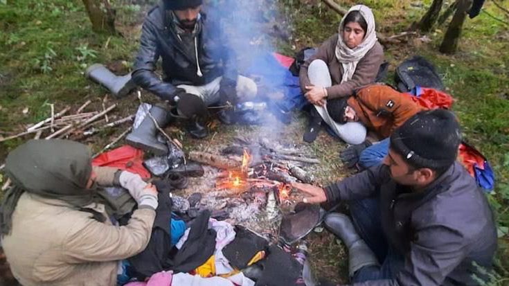 Stan wyjątkowy na granicy z Białorusią. Tym razem do dramacie migrantów piszą kurdyjskie media