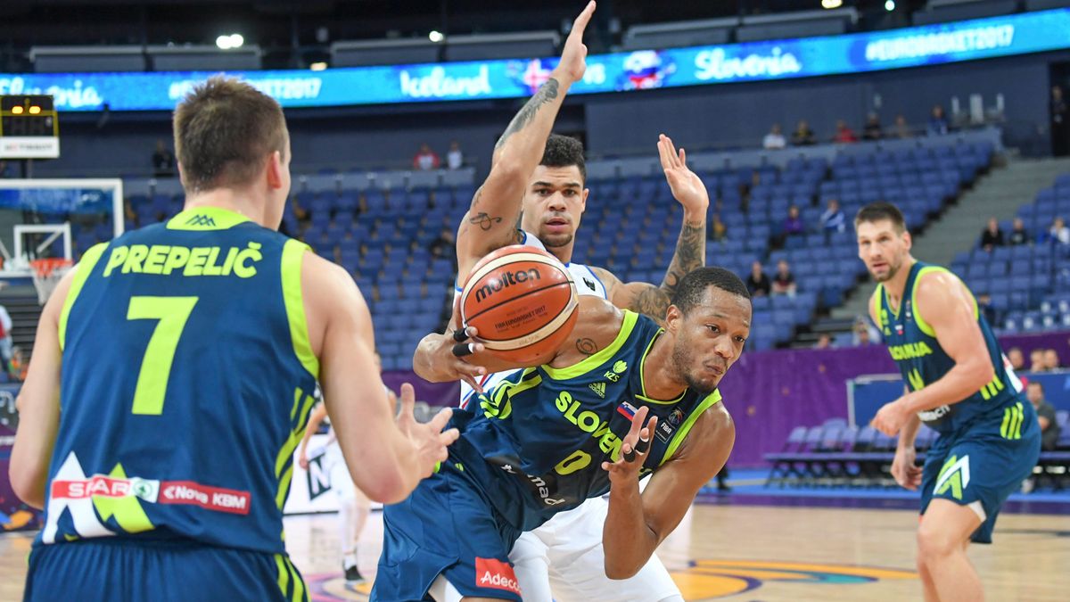 Anthony Randolph w barwach reprezentacji Słowenii