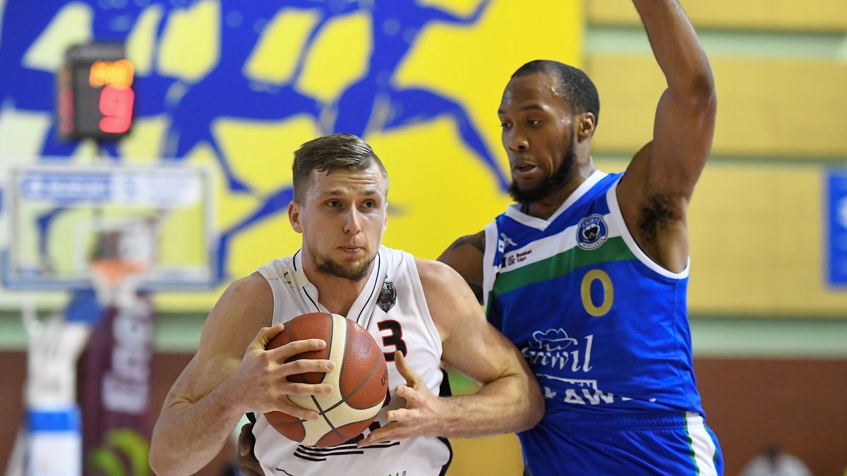 PAP / Piotr Nowak / Na zdjęciu: Mateusz Dziemba (z lewej) i Chris Dowe (z prawej)