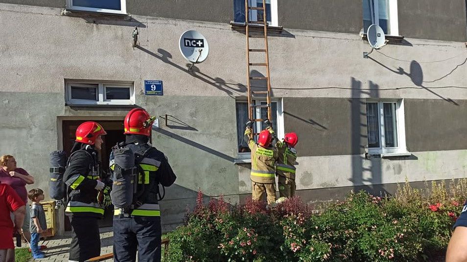 Służby zostały wezwane do pożaru. Powodem przypalony kapuśniak