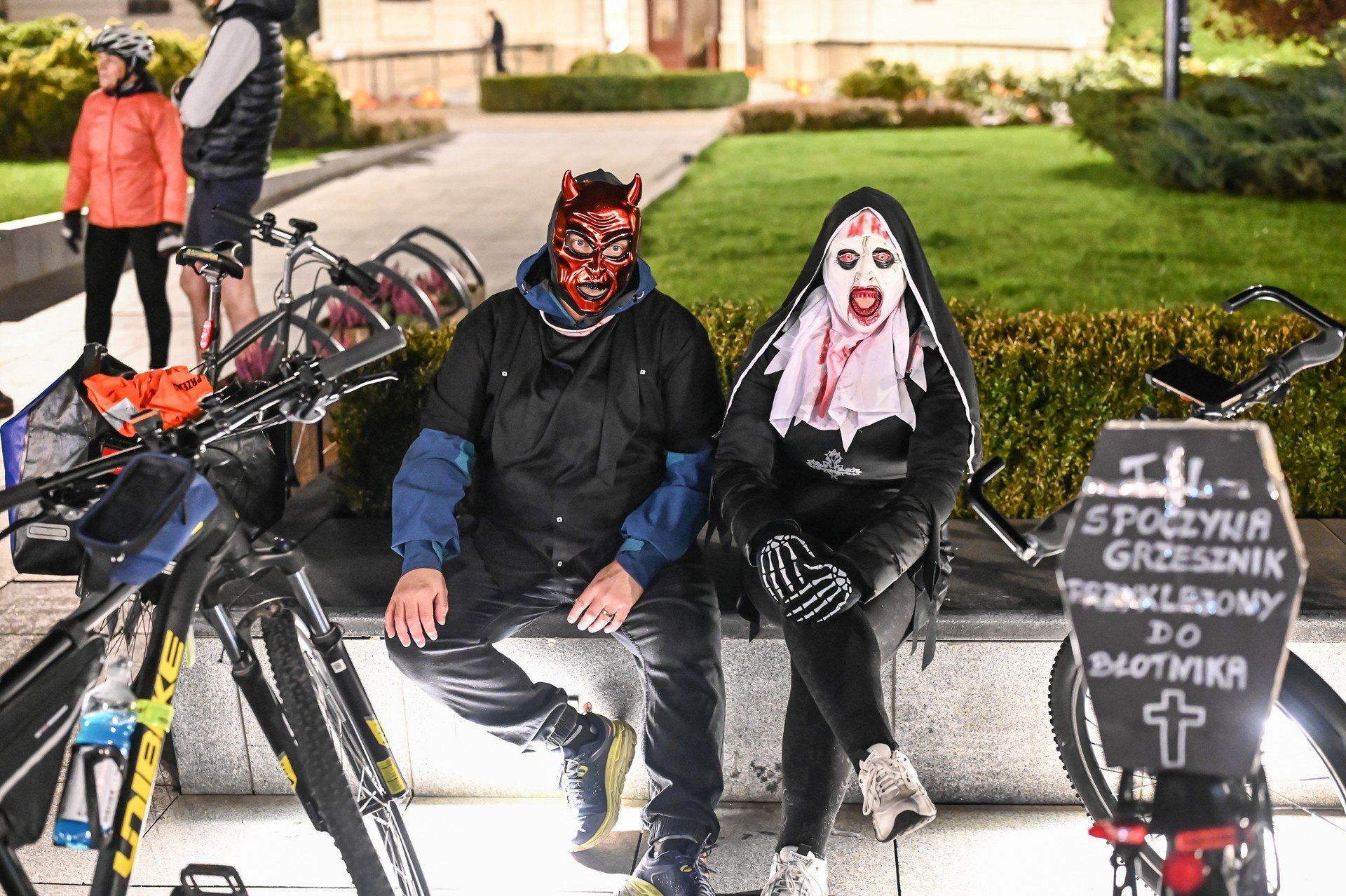 Halloweenowa Masa Krytyczna