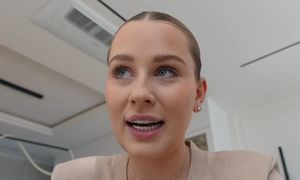 Odklejona od rzeczywistości Andziaks twierdzi, że jej vlogi... LECZĄ Z DEPRESJI: "Piszą mi, że od razu chce im się żyć" (WIDEO)