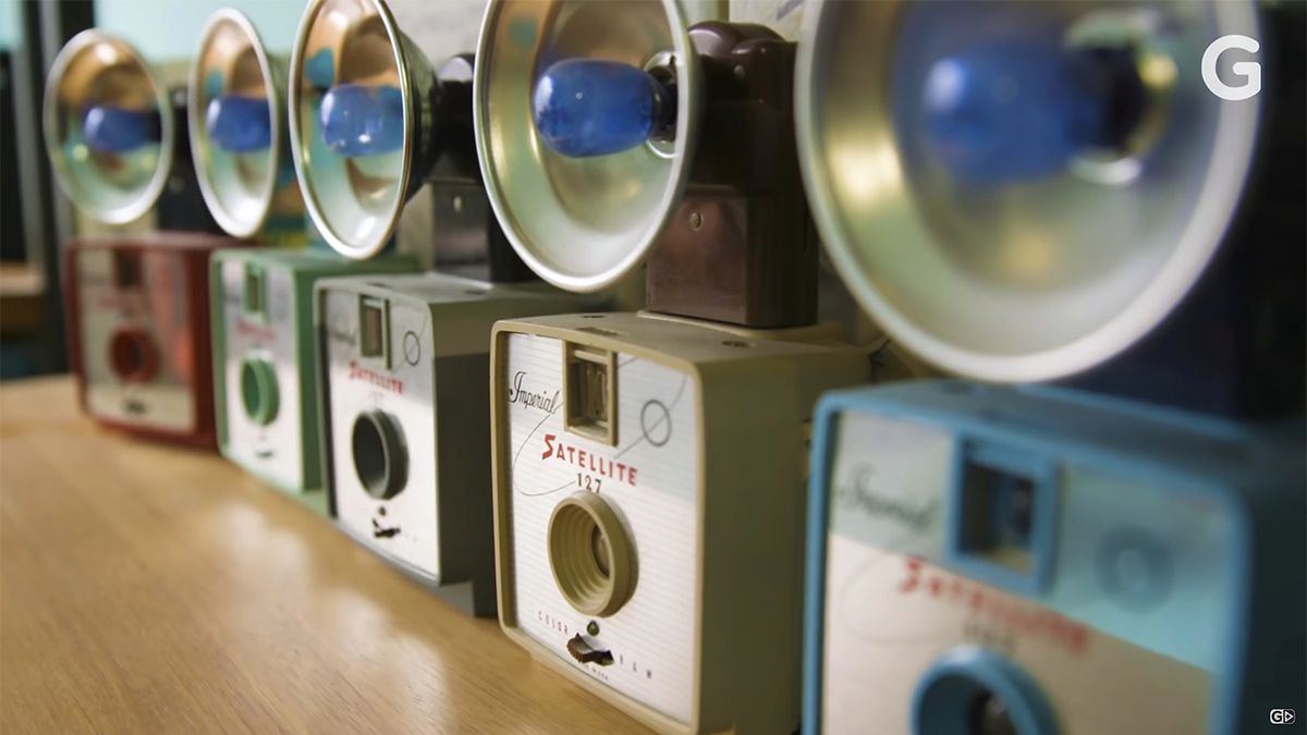 Pojedzie na drugi koniec USA, by zdobyć aparat. Zobacz piękną kolekcję 1