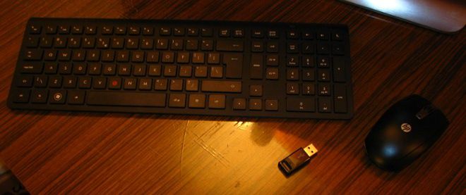 Niestety klawiatura i mysz dołączane do HP Omni 27 nie należą do najwygodniejszych 