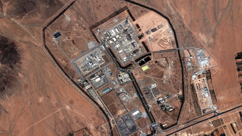 A handout satellite image made available by Maxar Technologies shows the damaged Arak heavy water reactor facility following Israeli airstrikes in Arak, Iran, 19 June 2025. EPA/MAXAR TECHNOLOGIES HANDOUT -- MANDATORY CREDIT: SATELLITE IMAGE 2025 MAXAR TECHNOLOGIES -- THE WATERMARK MAY NOT BE REMOVED/CROPPED --HANDOUT EDITORIAL USE ONLY/NO SALESHANDOUT EDITORIAL USE ONLY/NO SALES Dostawca: PAP/EPA.