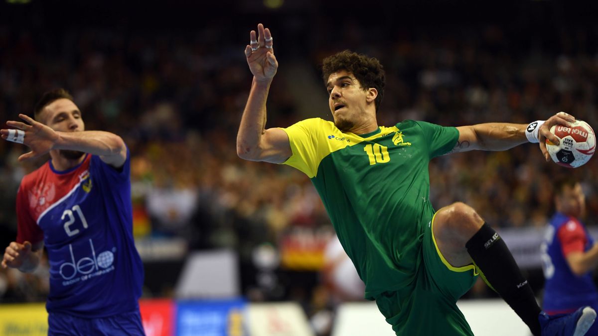 PAP/EPA / CLEMENS BILAN / Na zdjęciu: Jose Guilherme Toledo (z prawej)