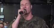 Koncert "Murem za polskim mundurem". Żołnierz chwycił za mikrofon na wizji. Niezwykły występ w TVP