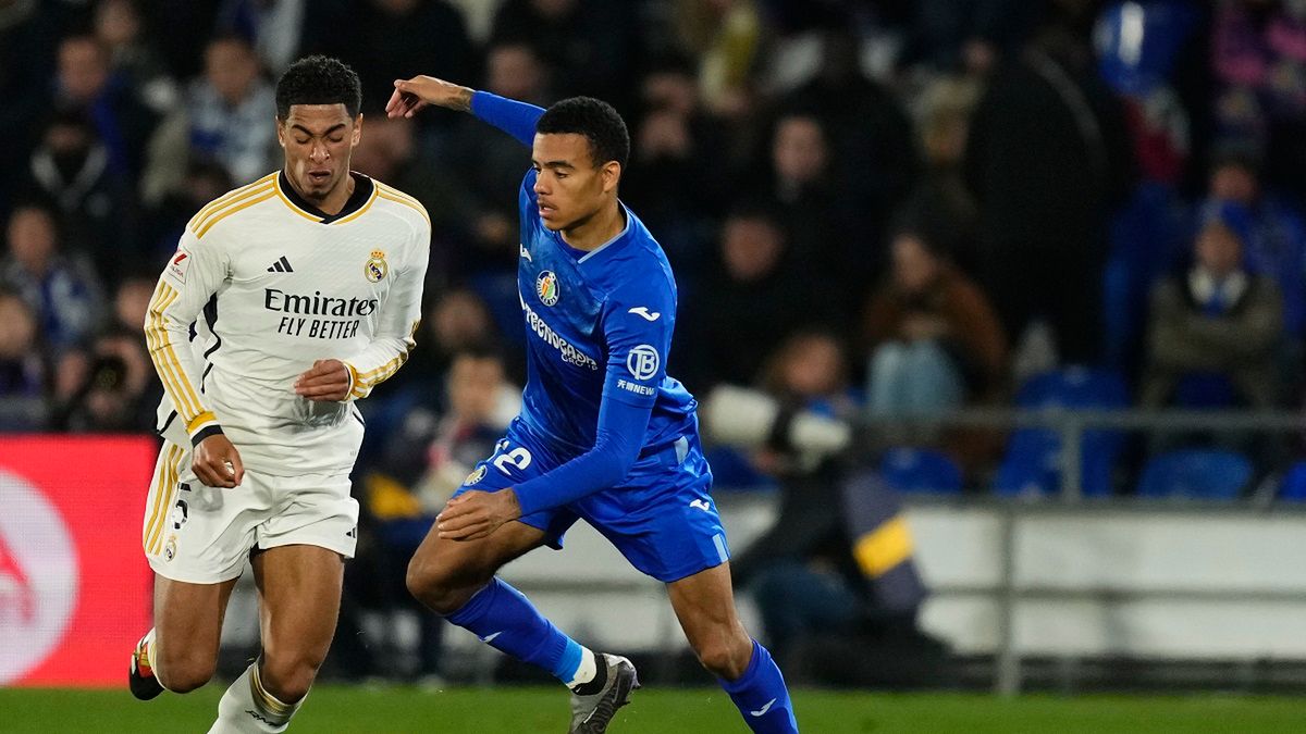 Getty Images / Jose Breton/Pics Action/NurPhoto / Na zdjęciu: Jude Bellingham i Mason Greenwood