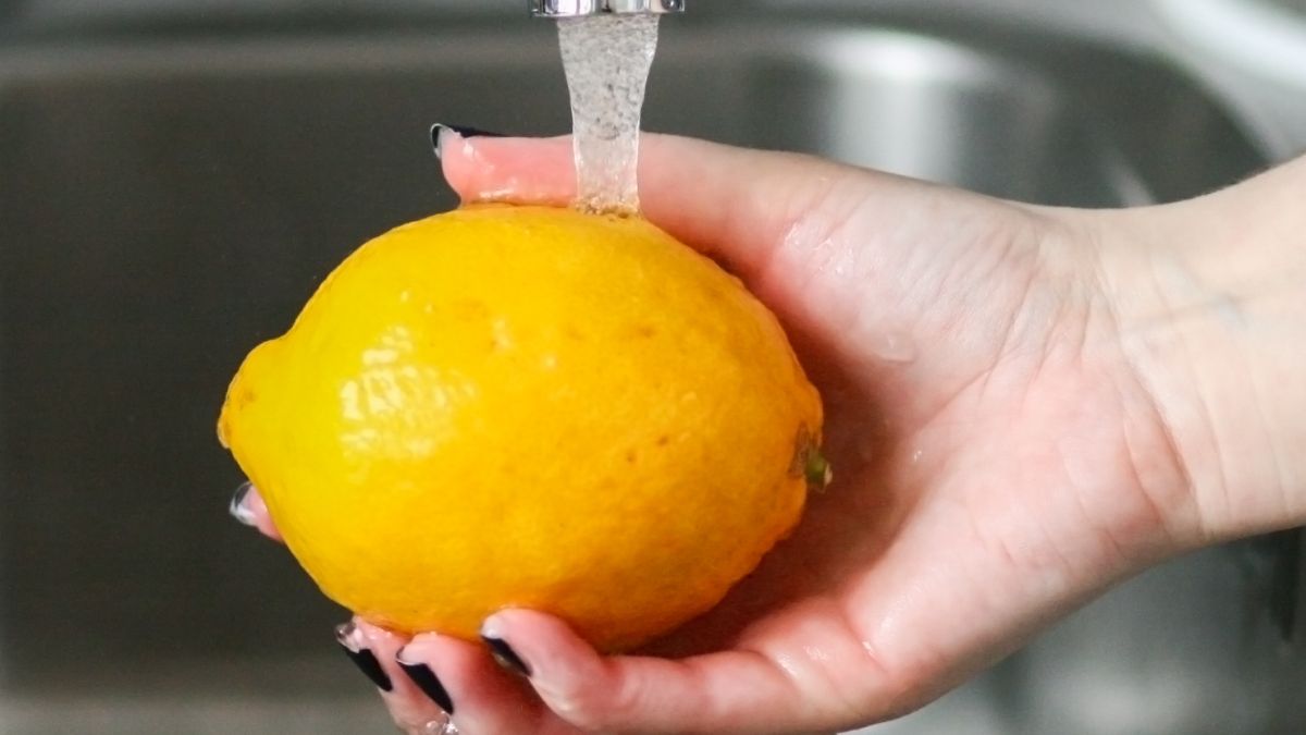 Cytrusy wymagają dokładnego mycia