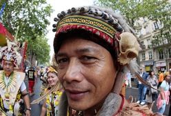 Gorąca parada w Paryżu