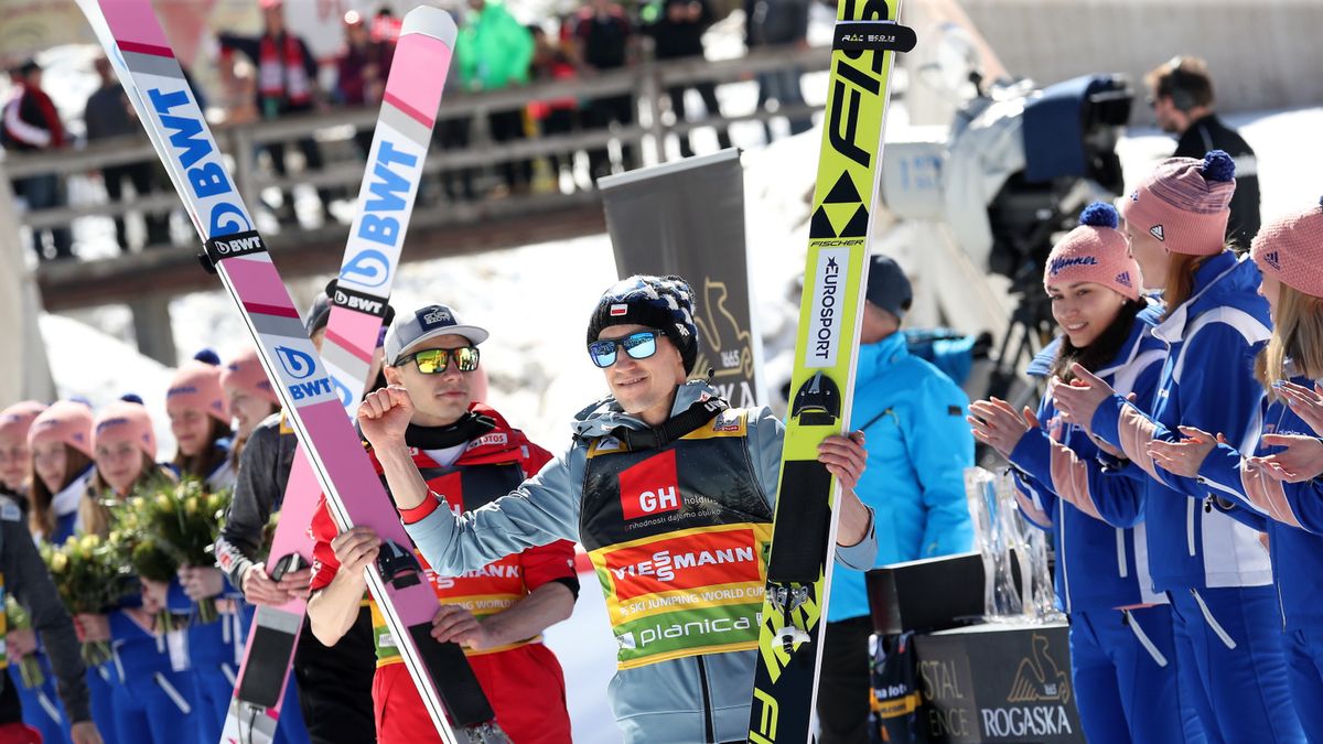 Kamil Stoch (przód) i Jakub Wolny (tył) 