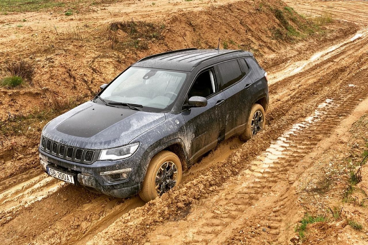 Offroad Marcina: Jeep Compass Trailhawk 4xe - godny następca XJ