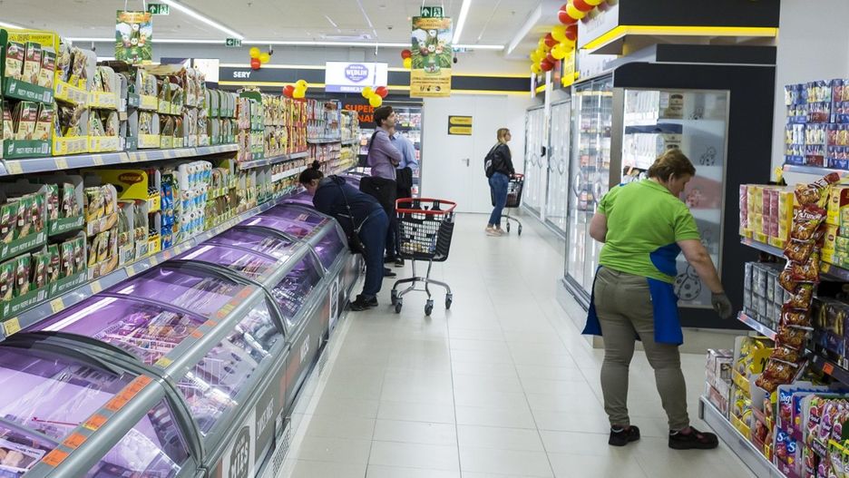 Najczęściej wynagrodzenia były podowane w ofertach pracy z takich branż jak m.in.: telekomunikacja i call center, informatyka, transport i logistyka, nieruchomości, franczyza,  zdrowie i uroda, sprzedaż i obsługa klienta, fot. ilustracyjne S. Starnawski/Polska Press