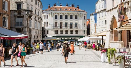 Mają dość niesfornych turystów. "Zupełnie nieubrany albo w bardzo skąpym stroju"