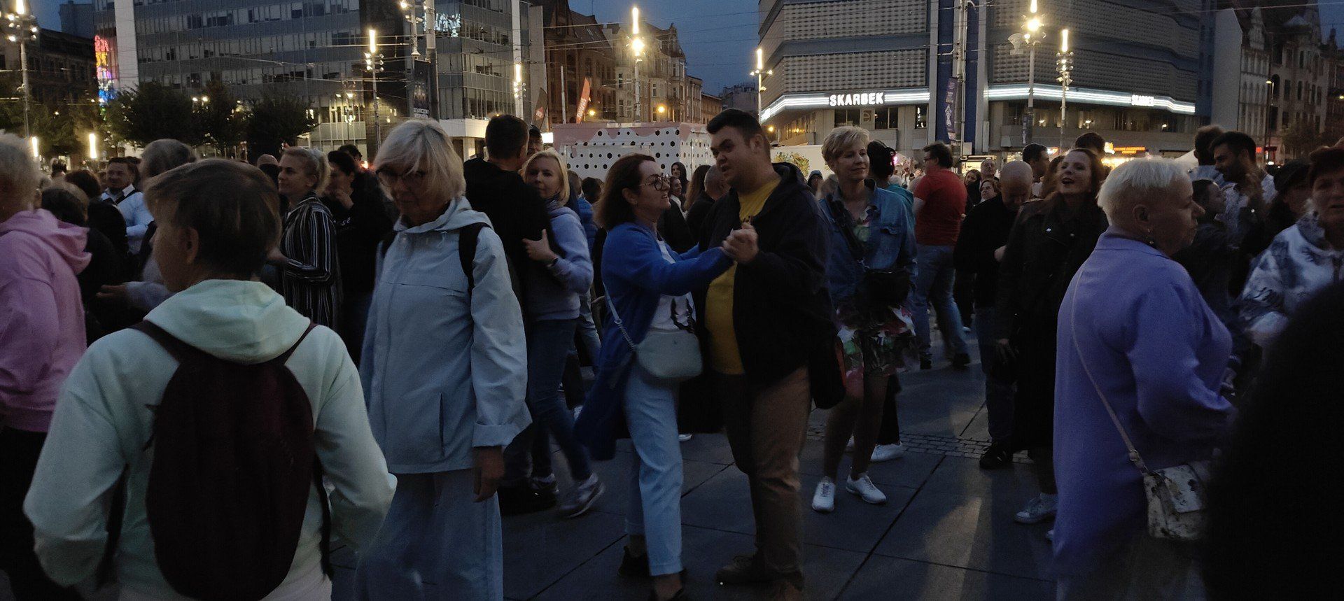 Kliknij strzałkę, aby przejść do następnych zdjęć!