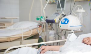 35-latka zmarła po podaniu antybiotyku. Wcześniej zgłosiła uczulenie