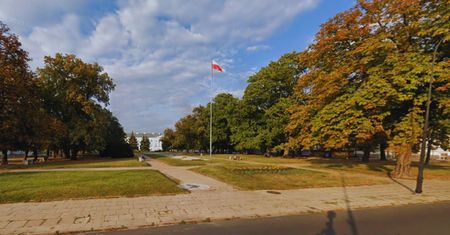 Rewitalizacja placu Obrońców Warszawy
