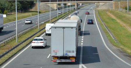 Nowe zasady na autostradach. Będą inne ceny dla dużych pojazdów