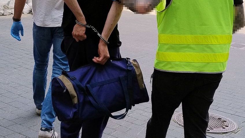 Ukradł koszulki ze sklepu