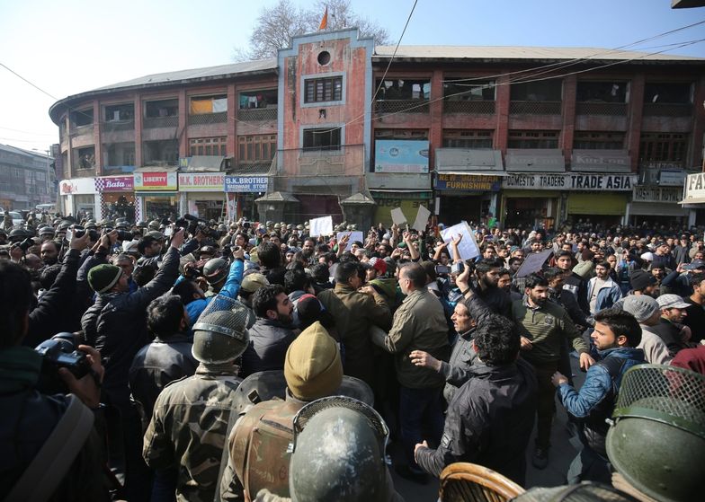 Protesty w Pakistanie. Starcia z policją pod francuskim konsulatem
