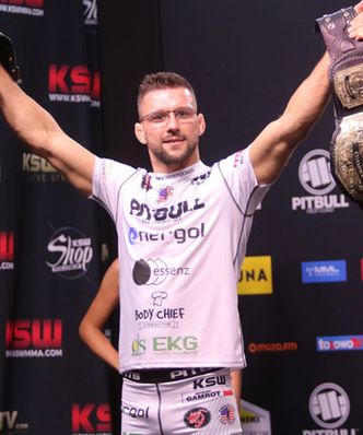 Walka o pas coraz bliżej! Gamrot z awansem w rankingu UFC