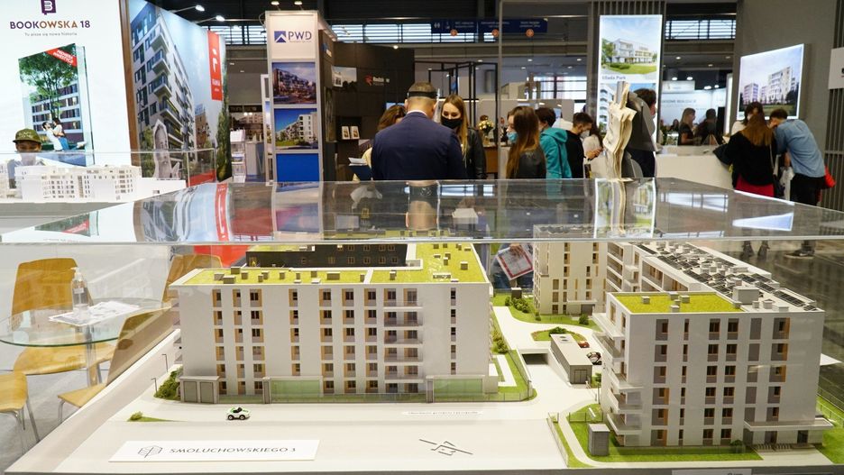 Dobra informacja: raty na kredyty będą się zmniejszać, a zdolność kredytowa rosła.