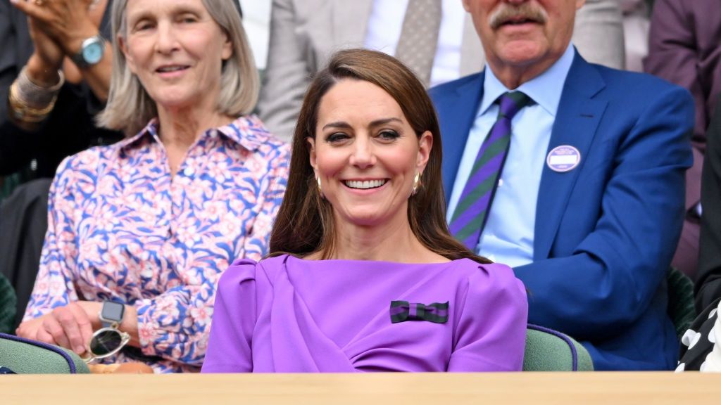 Księżna Kate na finał Wimbledonu nałożyła purpurową sukienkę